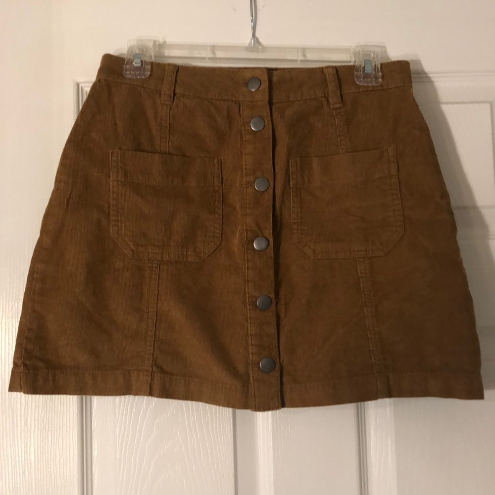 Button down Mustard skirt. Size 6.